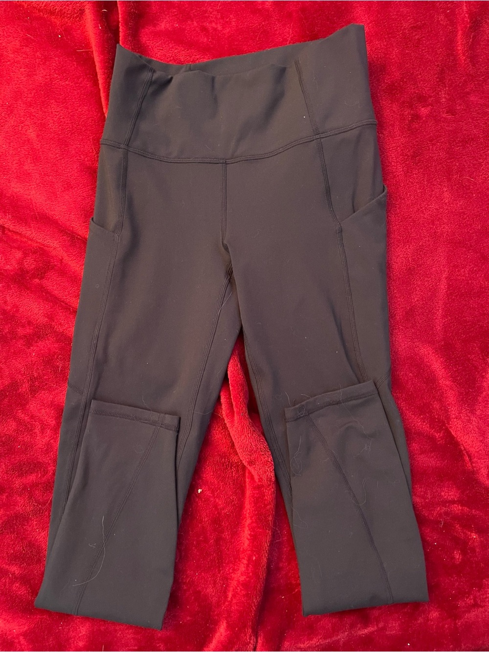 Fabletics Black Capri Leggings with Knee Pockets